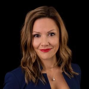 Meet your Posher, Caroline